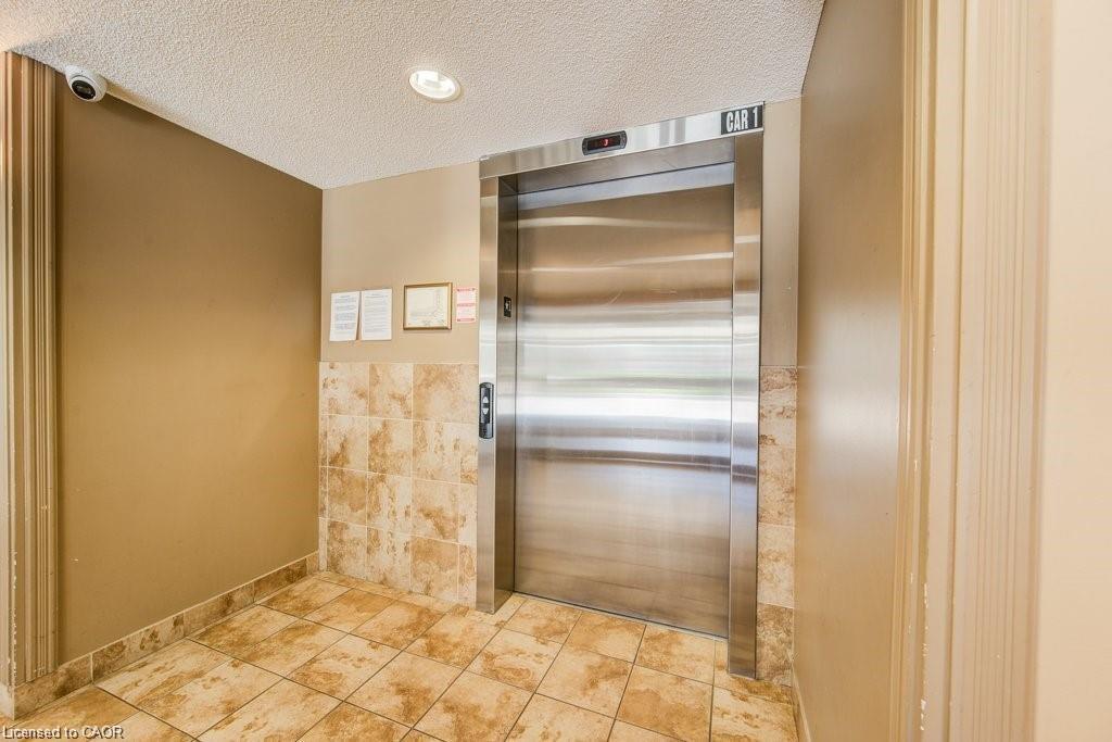 104-8 Harris Street, Cambridge, ON - Indoor Photo Showing Other Room