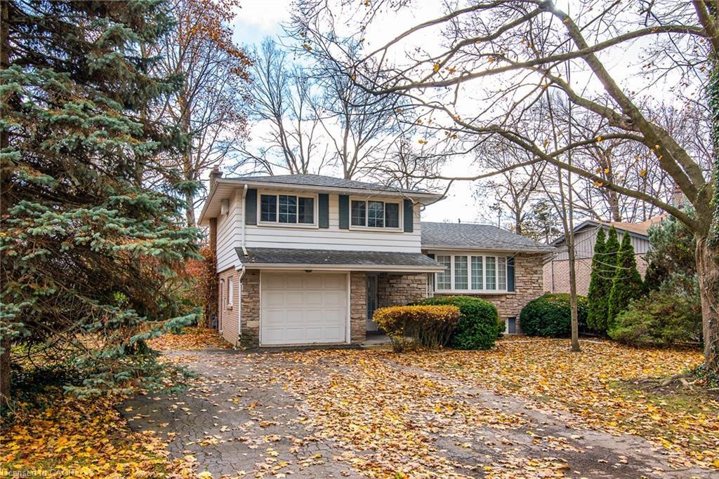 155 Shuh Avenue, Kitchener, ON - Outdoor With Facade