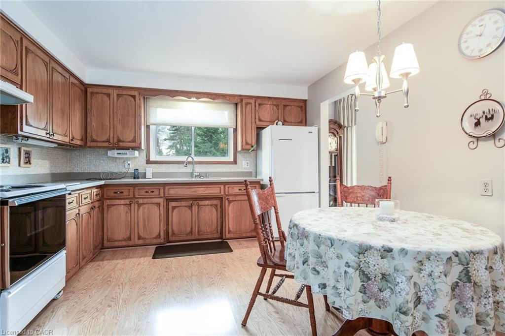 155 Shuh Avenue, Kitchener, ON - Indoor Photo Showing Kitchen