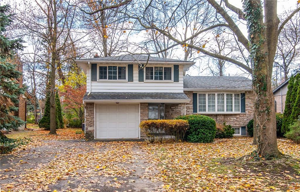 155 Shuh Avenue, Kitchener, ON - Outdoor With Facade