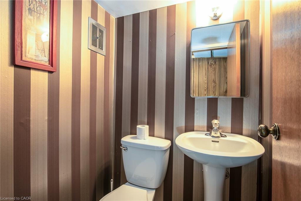 155 Shuh Avenue, Kitchener, ON - Indoor Photo Showing Bathroom