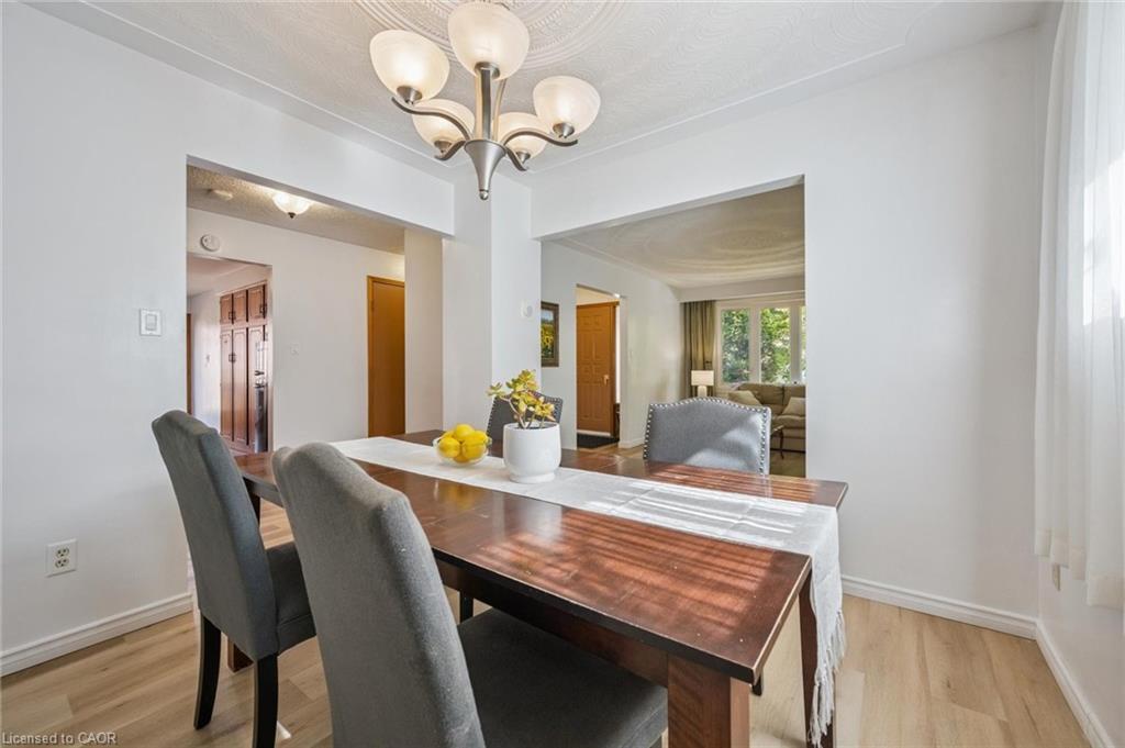117 Partridge Place, Waterloo, ON - Indoor Photo Showing Dining Room