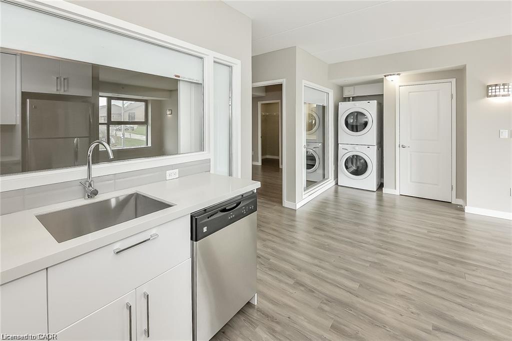 223-1291 Gordon Street, Guelph, ON - Indoor