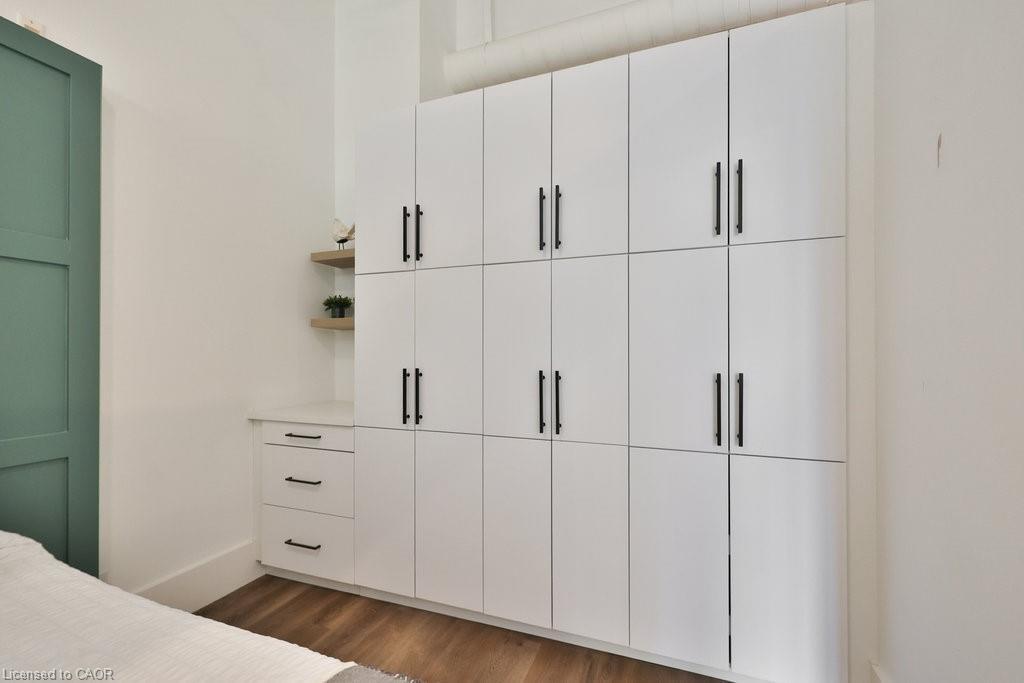 424-404 King Street W, Kitchener, ON - Indoor