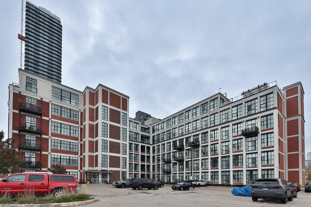 424-404 King Street W, Kitchener, ON - Outdoor With Facade