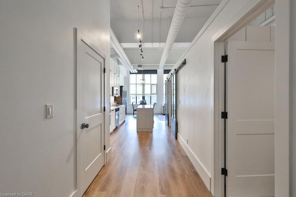 424-404 King Street W, Kitchener, ON - Indoor Photo Showing Other Room