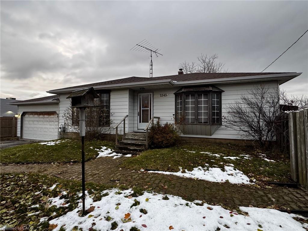 2543 Highway No 6, Mount Hope, ON - Outdoor