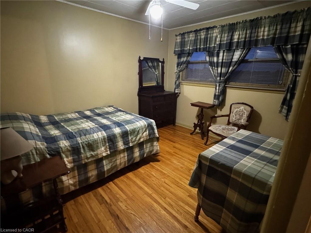 2543 Highway No 6, Mount Hope, ON - Indoor Photo Showing Bedroom