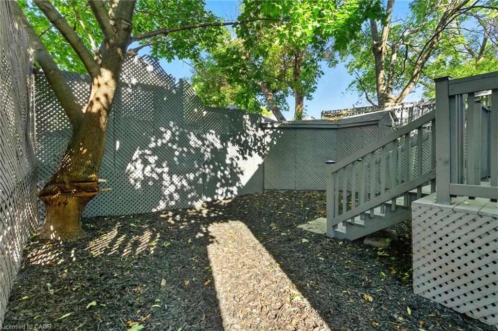 9 Alice Street, Hamilton, ON - Outdoor