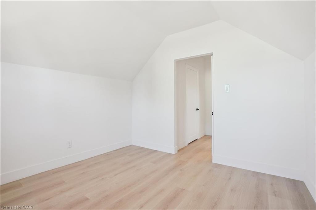 41 Cameron Avenue S, Hamilton, ON - Indoor Photo Showing Other Room