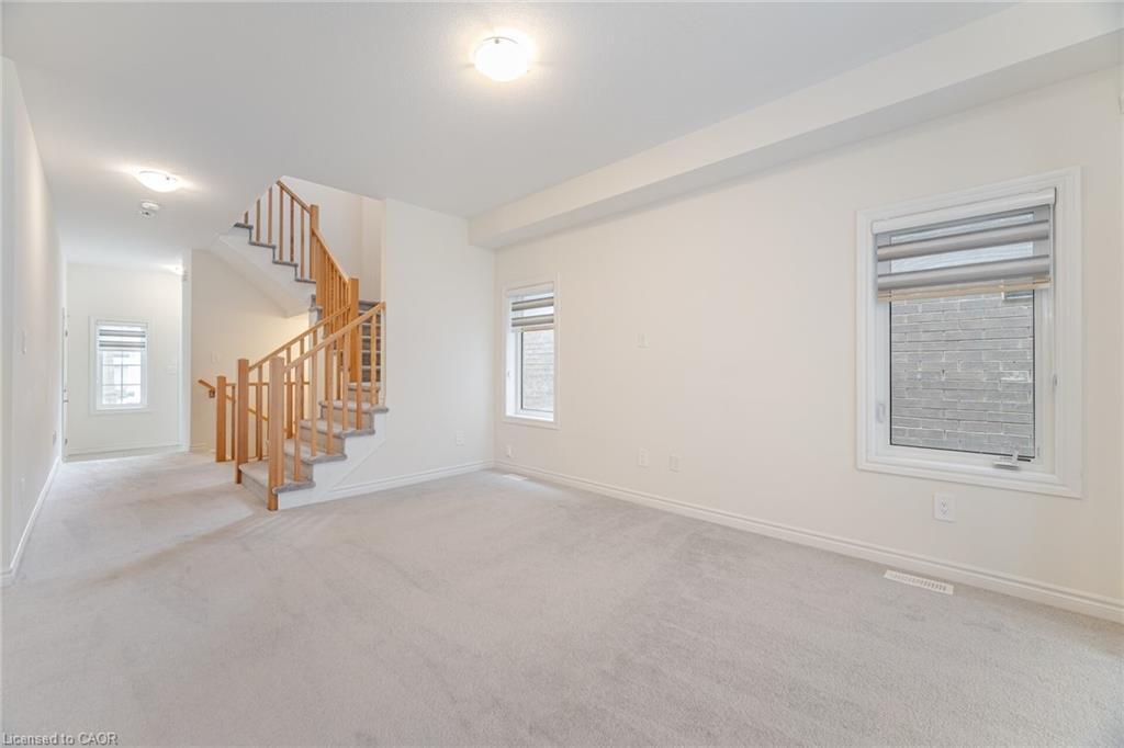 32 George Brier Drive W, Paris, ON - Indoor Photo Showing Other Room