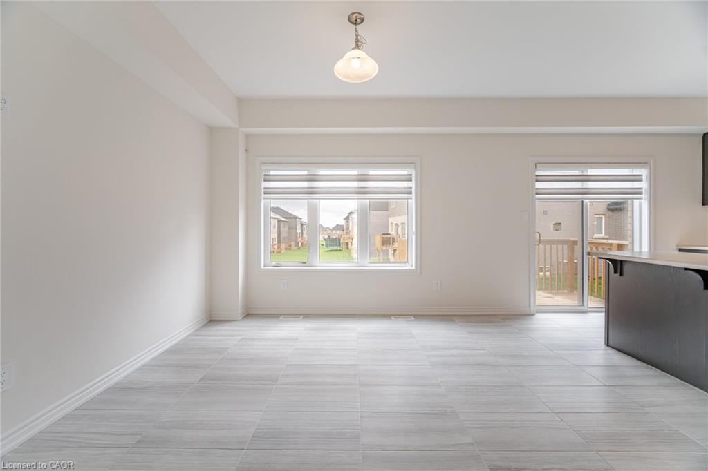 32 George Brier Drive W, Paris, ON - Indoor