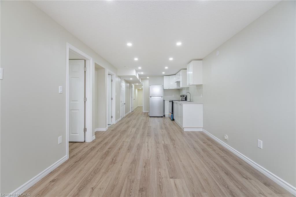 32 George Brier Drive W, Paris, ON - Indoor