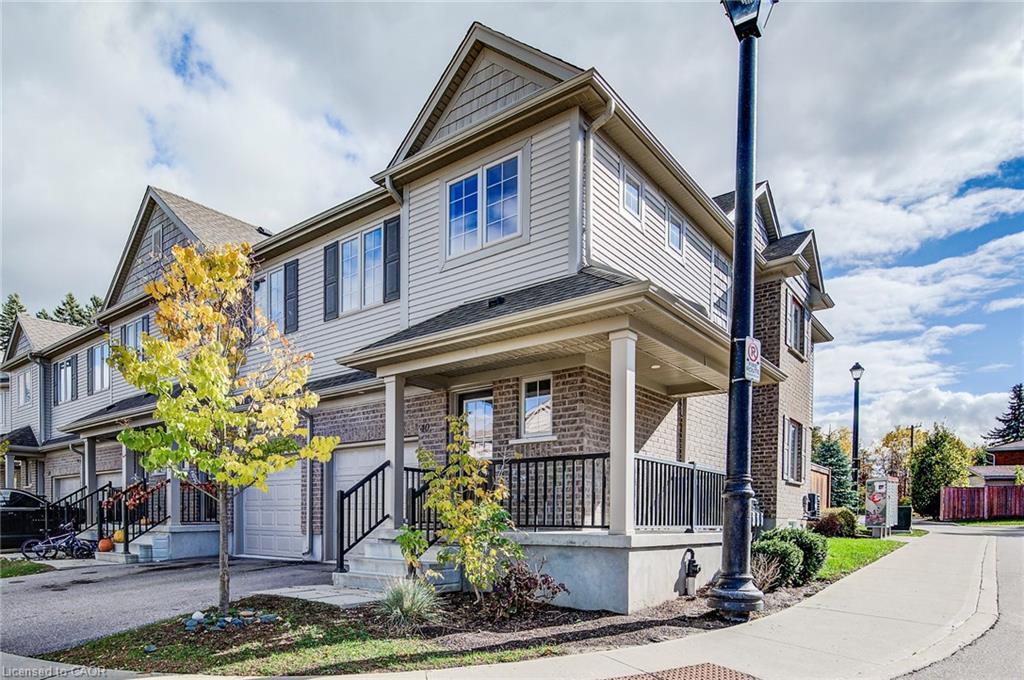 40-50 Pinnacle Drive, Kitchener, ON - Outdoor With Deck Patio Veranda With Facade