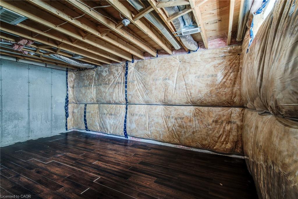 40-50 Pinnacle Drive, Kitchener, ON - Indoor Photo Showing Basement