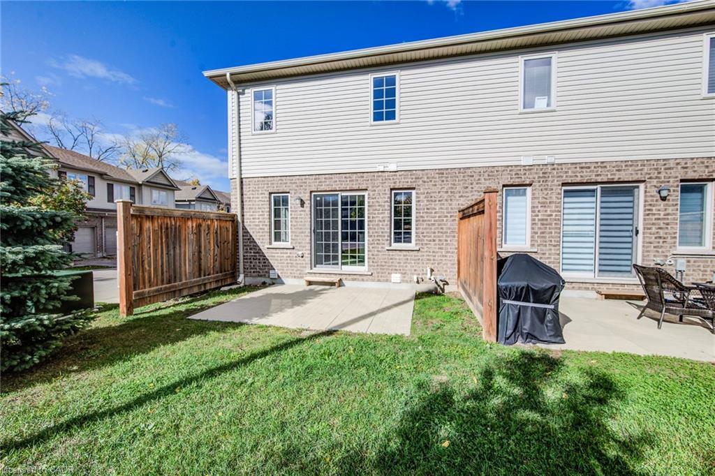 40-50 Pinnacle Drive, Kitchener, ON - Outdoor With Exterior