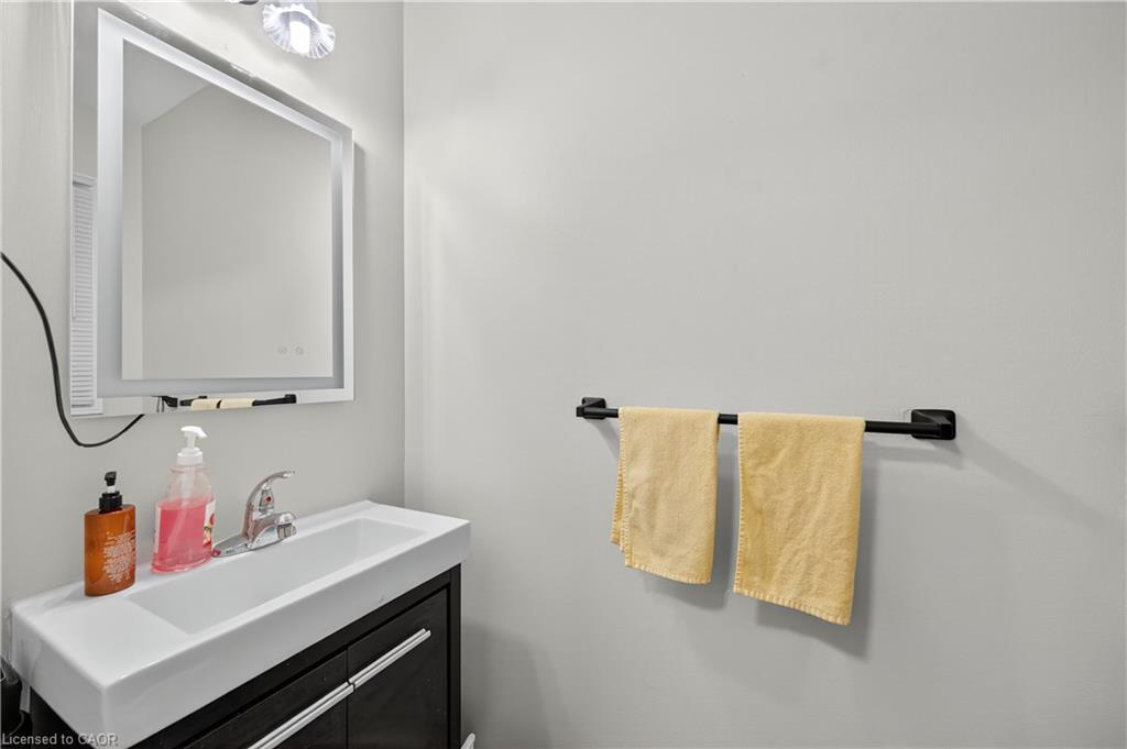 86-860 Rymal Square E, Hamilton, ON - Indoor Photo Showing Bathroom