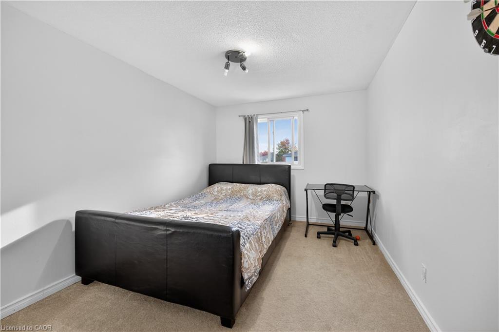 86-860 Rymal Square E, Hamilton, ON - Indoor Photo Showing Bedroom