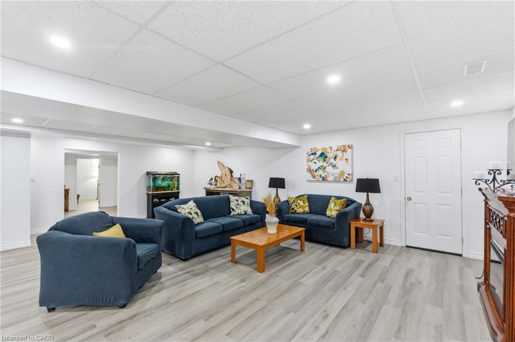 3810 River Road, Caledonia, ON - Indoor