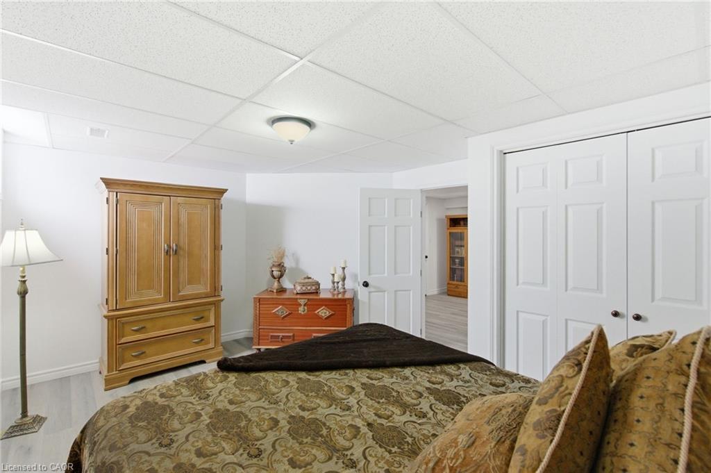 3810 River Road, Caledonia, ON - Indoor Photo Showing Bedroom