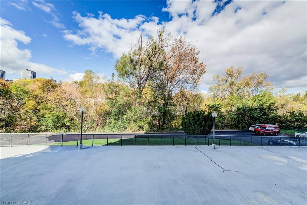 202-58 Bridgeport Road E, Waterloo, ON - Outdoor