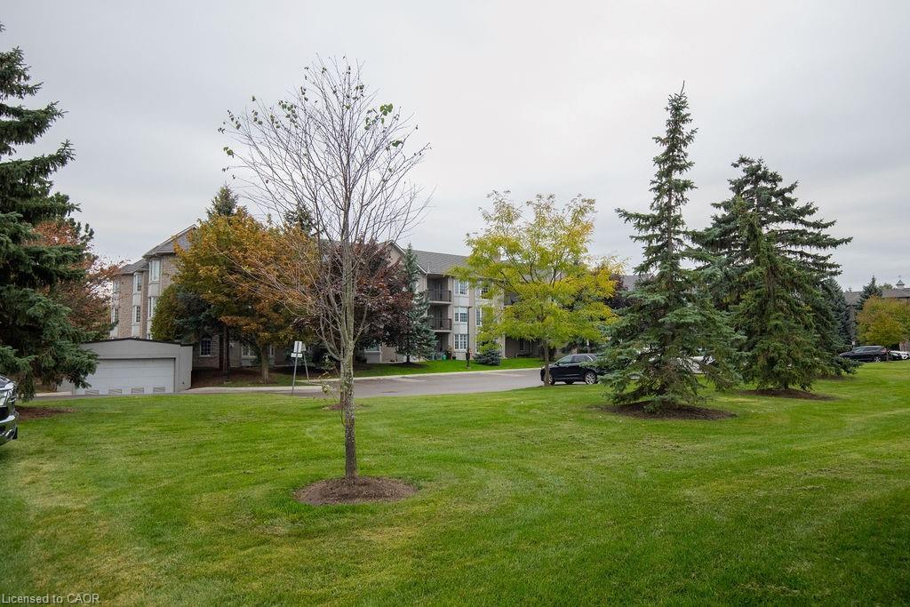 202-990 Golf Links Road, Hamilton, ON - Outdoor
