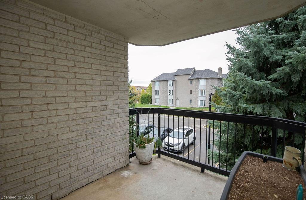202-990 Golf Links Road, Hamilton, ON - Outdoor With Balcony With Exterior