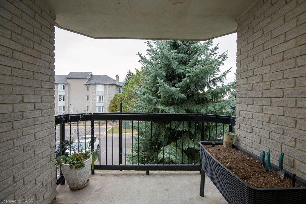 202-990 Golf Links Road, Hamilton, ON - Outdoor With Exterior