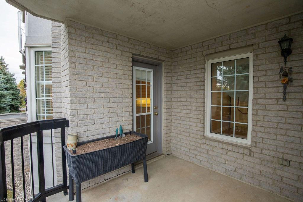 202-990 Golf Links Road, Hamilton, ON - Outdoor With Exterior