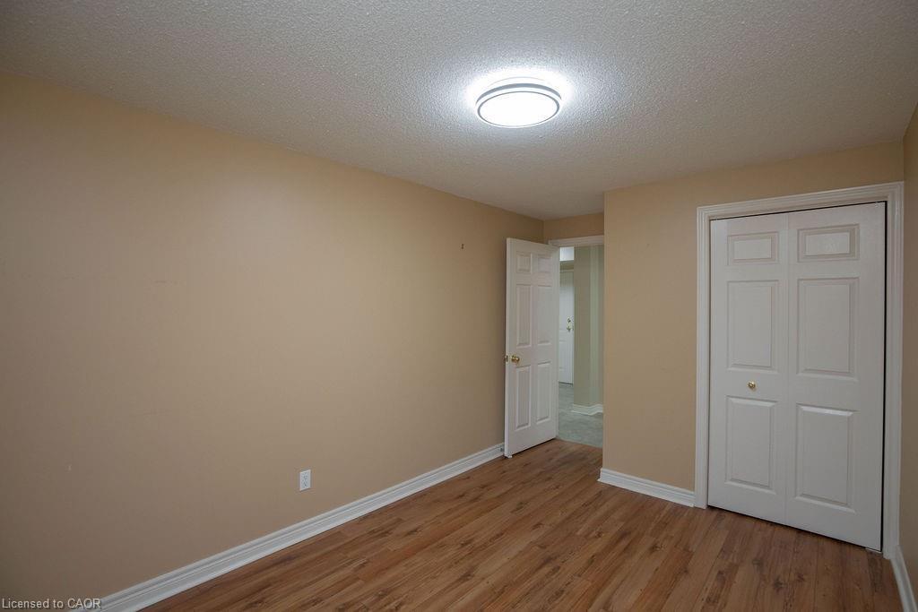 202-990 Golf Links Road, Hamilton, ON - Indoor Photo Showing Other Room