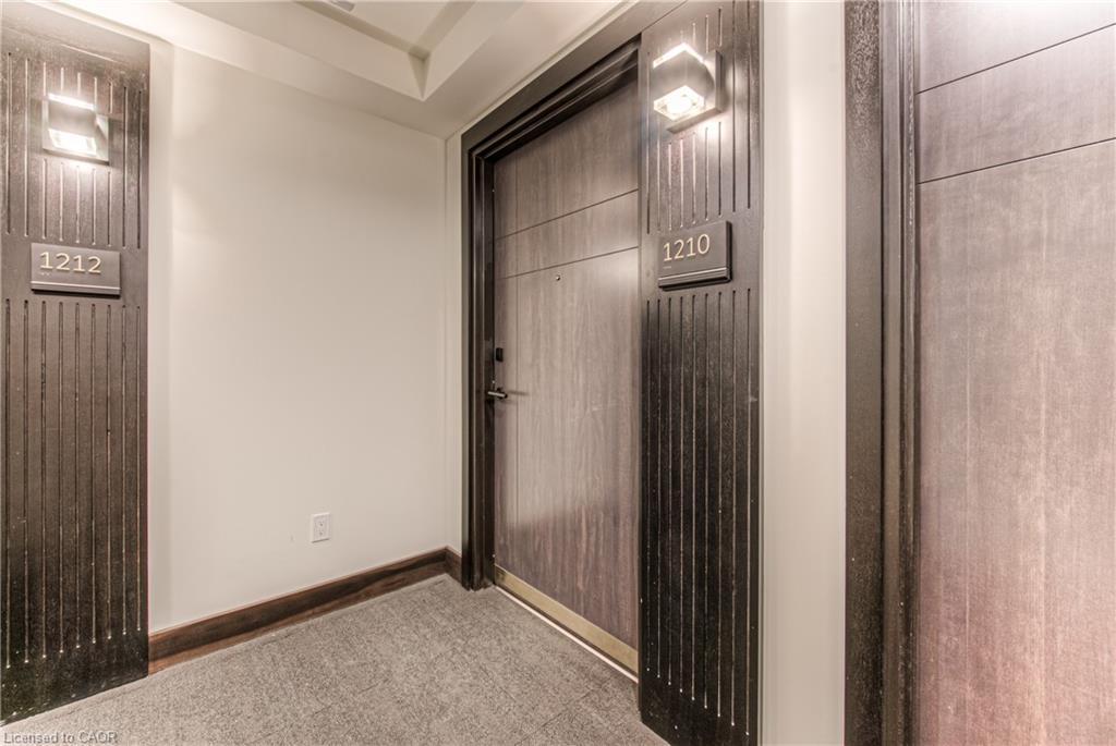 1210-145 Columbia Street W, Waterloo, ON - Indoor Photo Showing Other Room