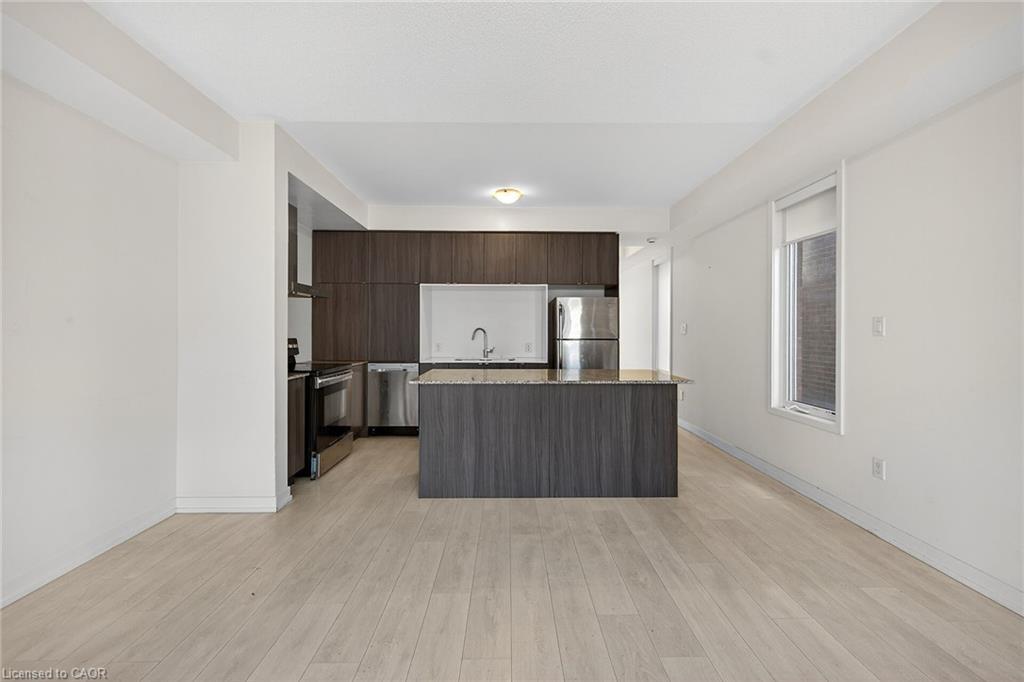 205 Sabina Drive, Oakville, ON - Indoor