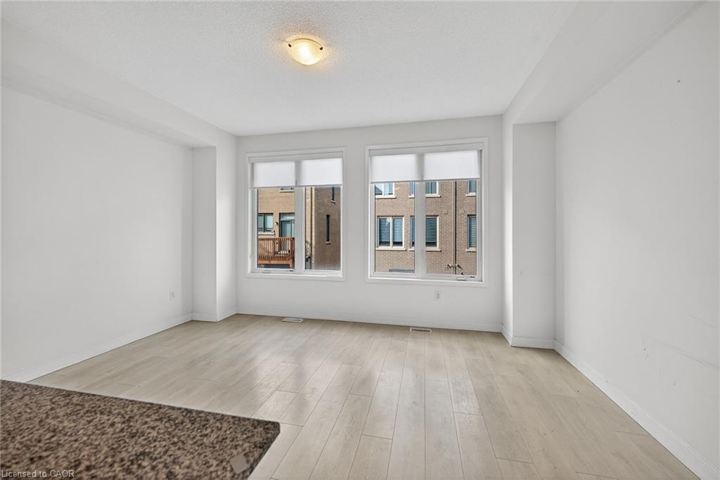 205 Sabina Drive, Oakville, ON - Indoor