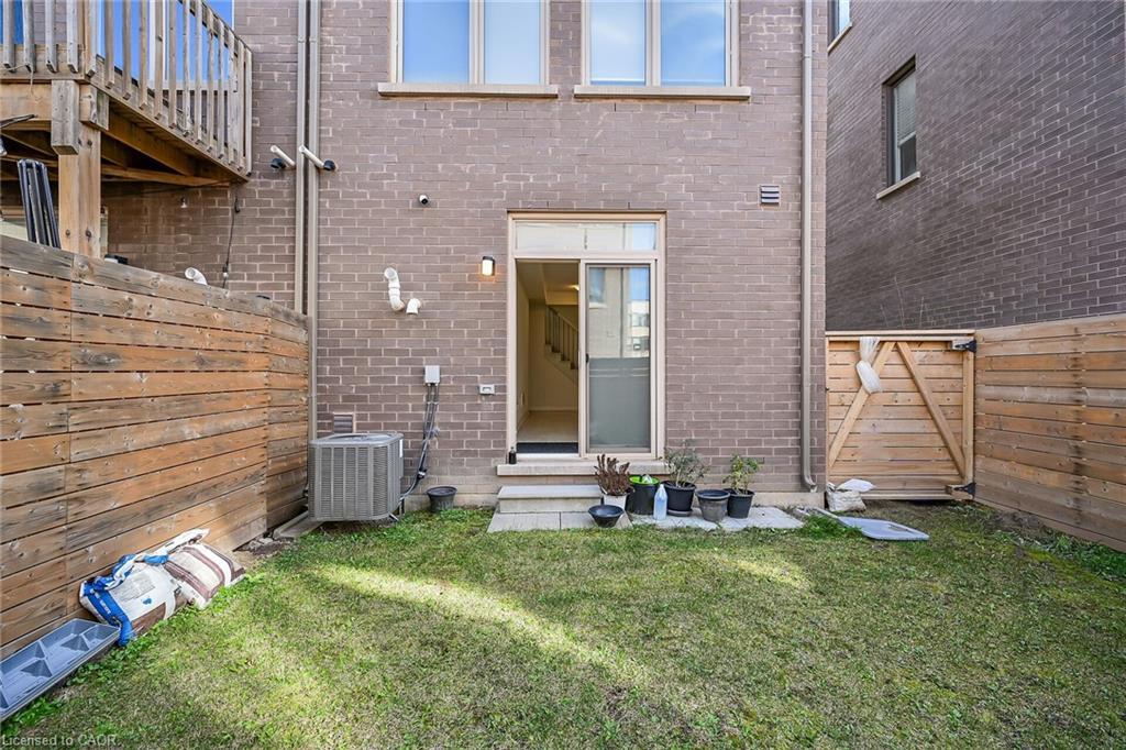 205 Sabina Drive, Oakville, ON - Outdoor With Exterior