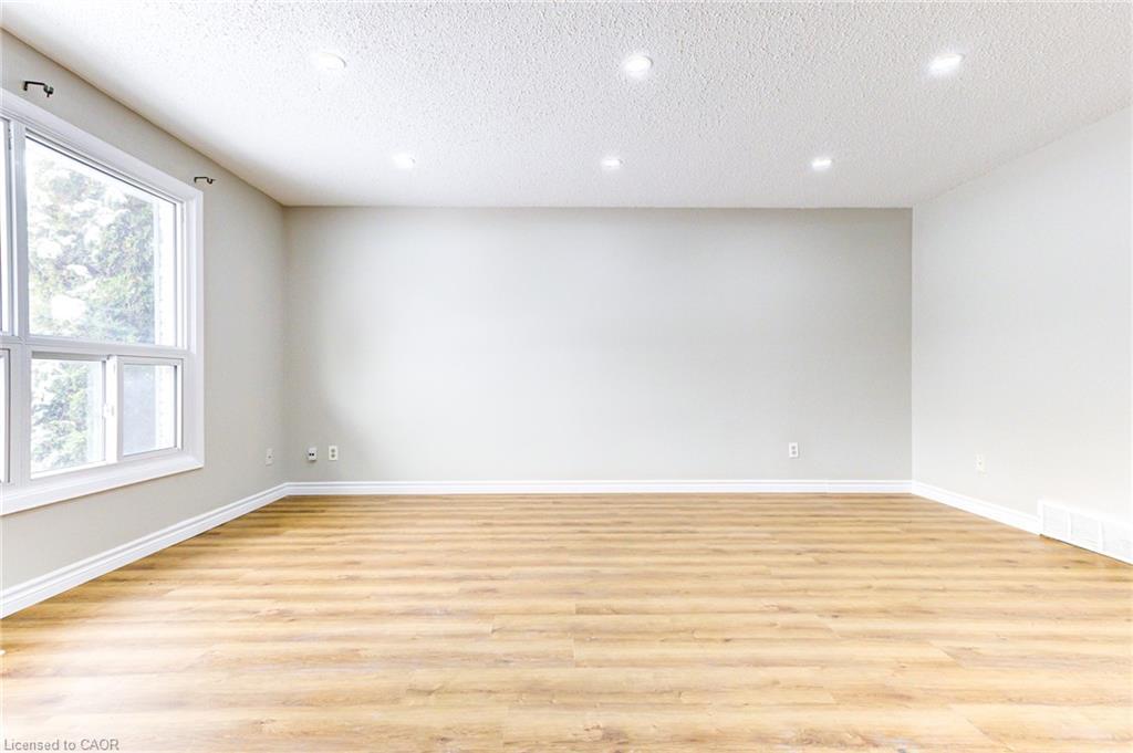 30A Helene Crescent, Waterloo, ON - Indoor Photo Showing Other Room