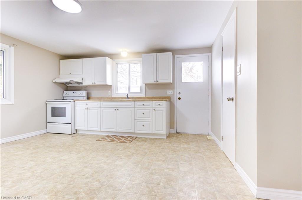 30A Helene Crescent, Waterloo, ON - Indoor Photo Showing Kitchen