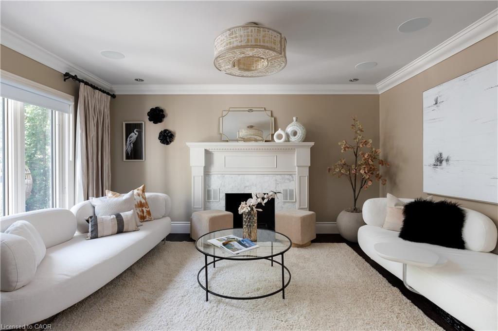 262 Mary Street, Oakville, ON - Indoor Photo Showing Living Room With Fireplace