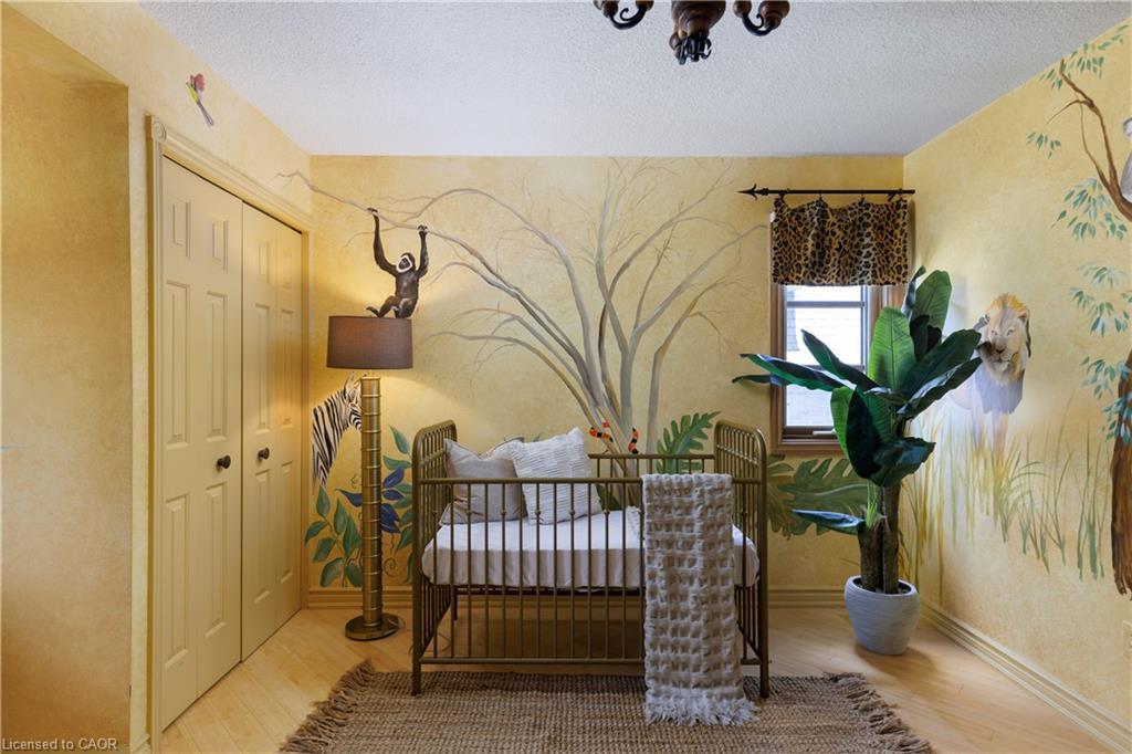262 Mary Street, Oakville, ON - Indoor Photo Showing Bedroom