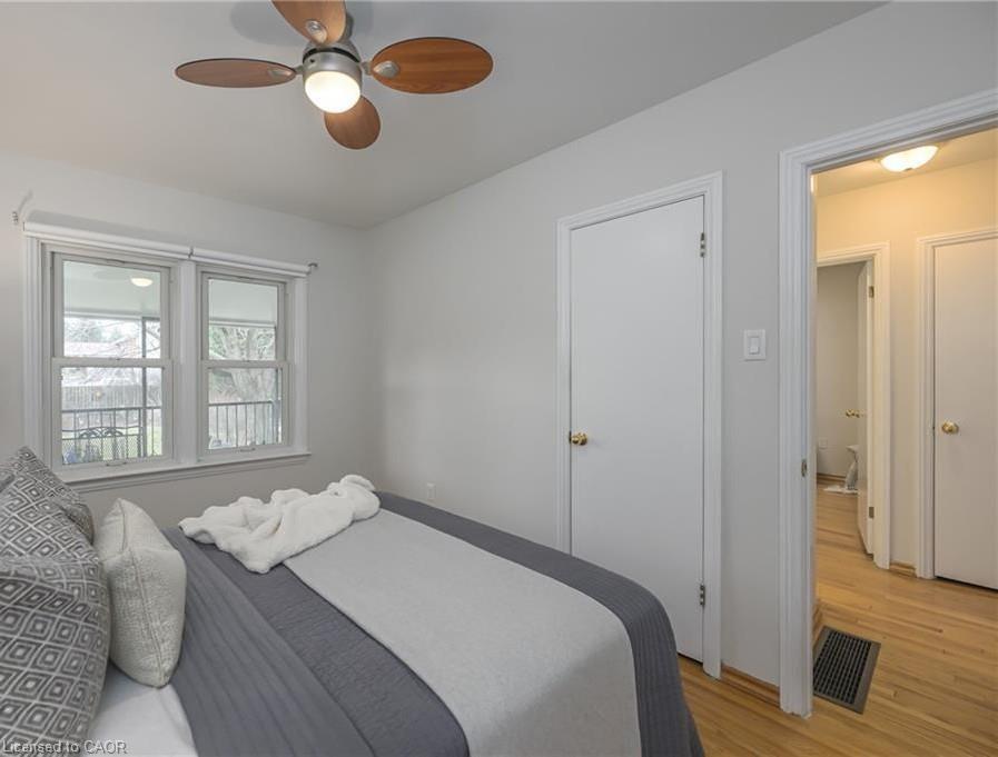 619 Ross Street, London, ON - Indoor Photo Showing Bedroom