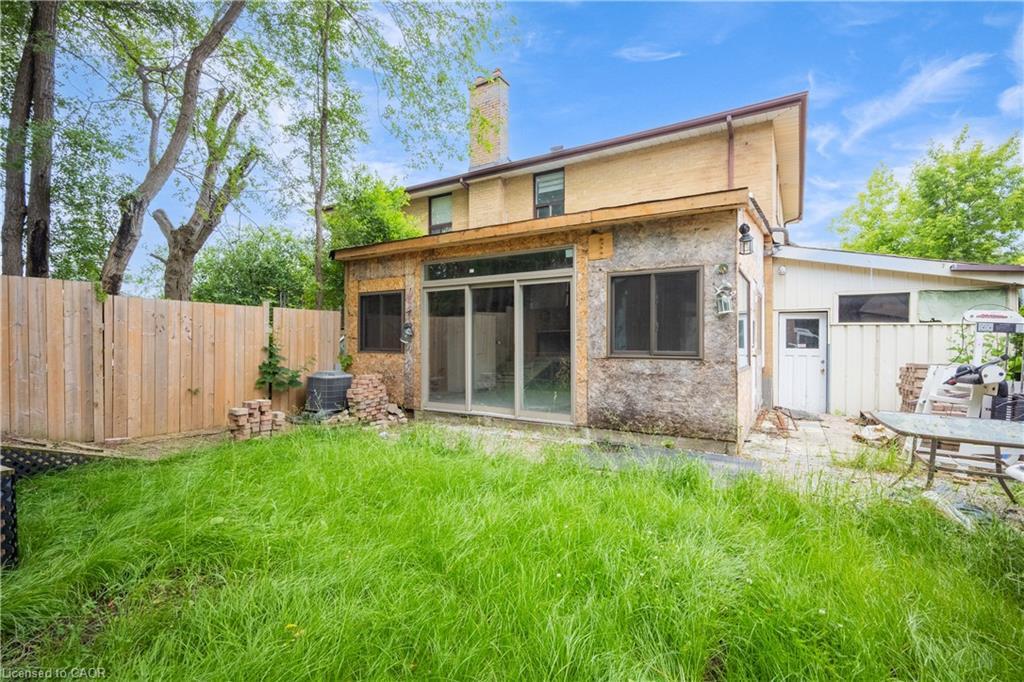 61 Clarence Street, Brampton, ON - Outdoor