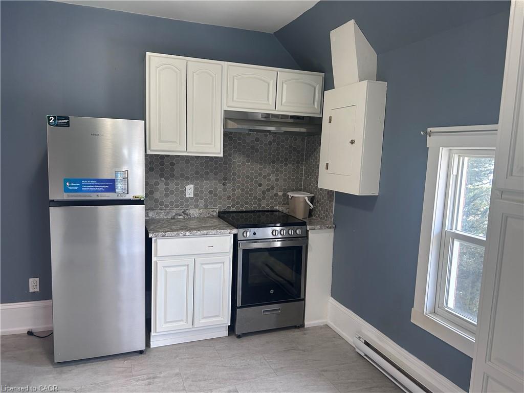 202 Nelson Street, Brantford, ON - Indoor Photo Showing Kitchen