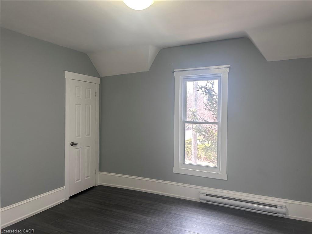 202 Nelson Street, Brantford, ON - Indoor Photo Showing Other Room