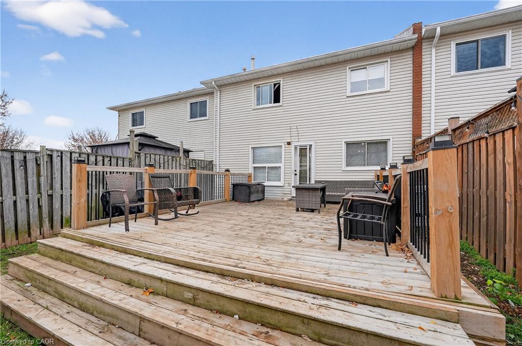 4 Pleasant Grove Terrace, Grimsby, ON - Outdoor With Deck Patio Veranda With Exterior