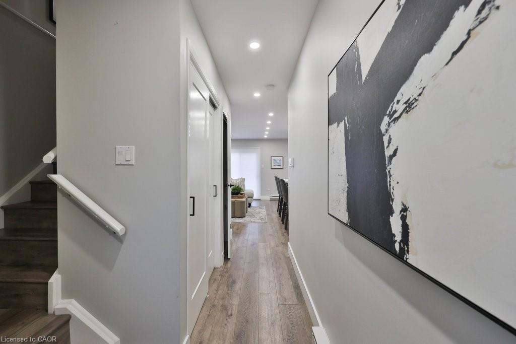 23-5017 Pinedale Avenue, Burlington, ON - Indoor Photo Showing Other Room