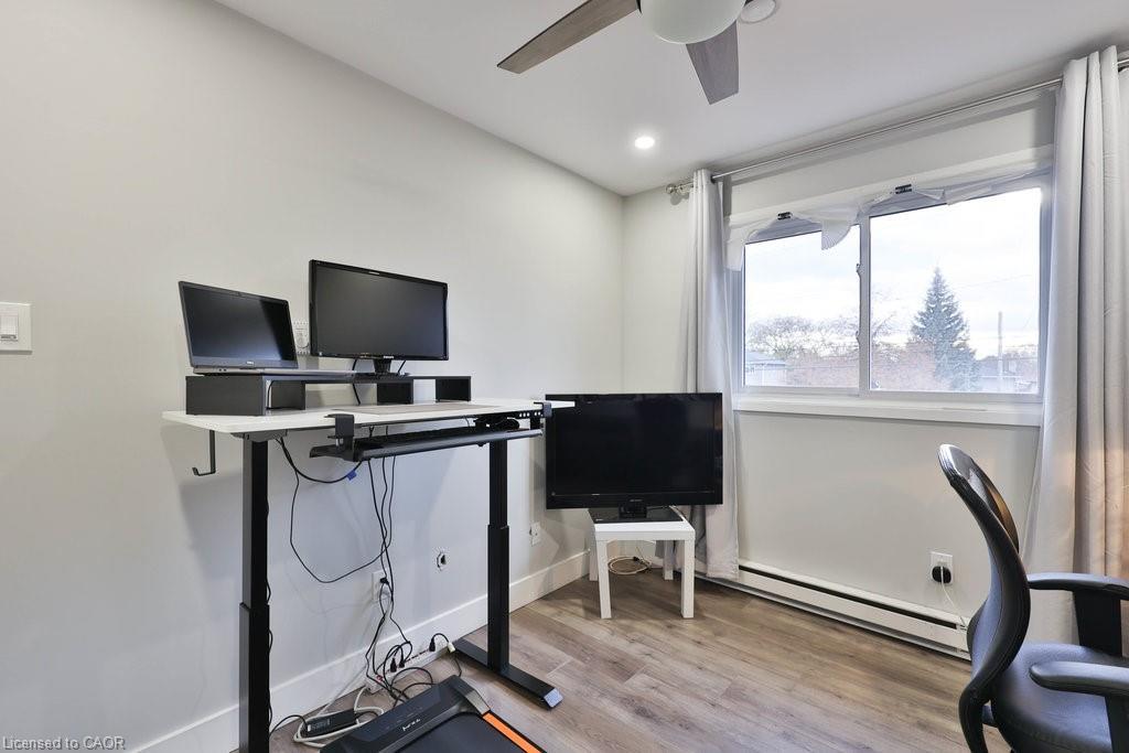 23-5017 Pinedale Avenue, Burlington, ON - Indoor Photo Showing Other Room