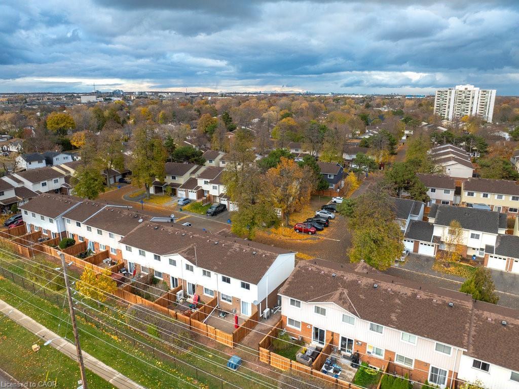 23-5017 Pinedale Avenue, Burlington, ON - Outdoor With View