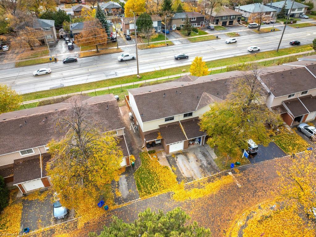 23-5017 Pinedale Avenue, Burlington, ON - Outdoor With View