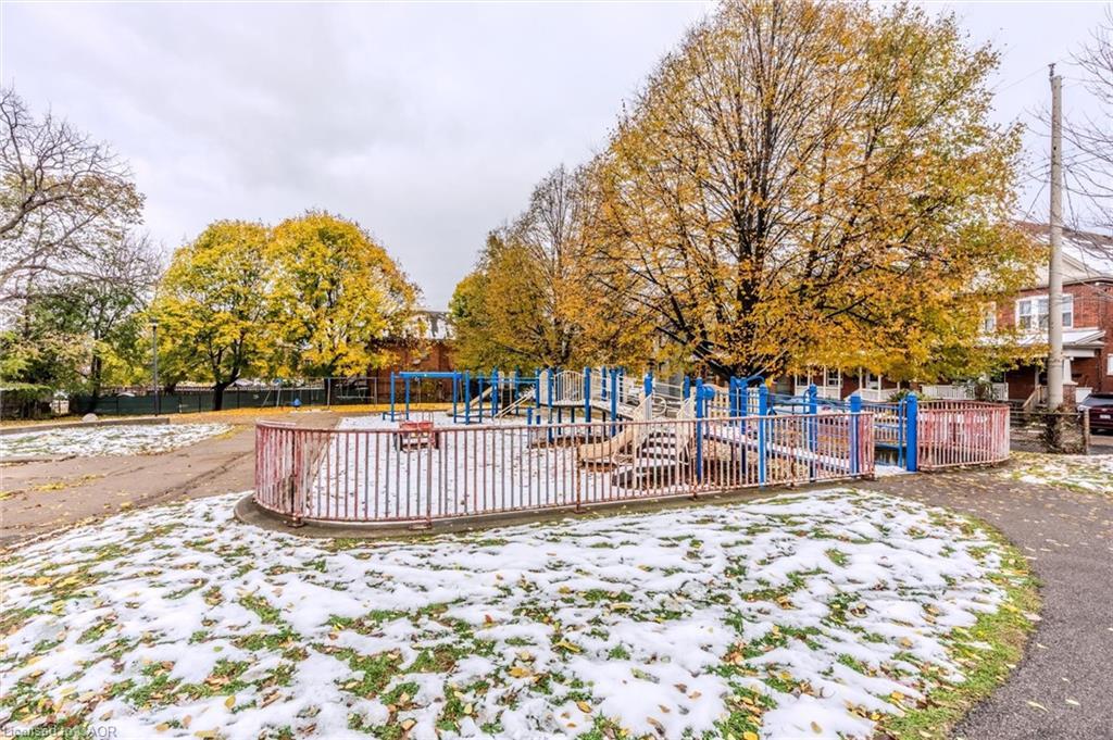 49 Myrtle Avenue, Hamilton, ON - Outdoor