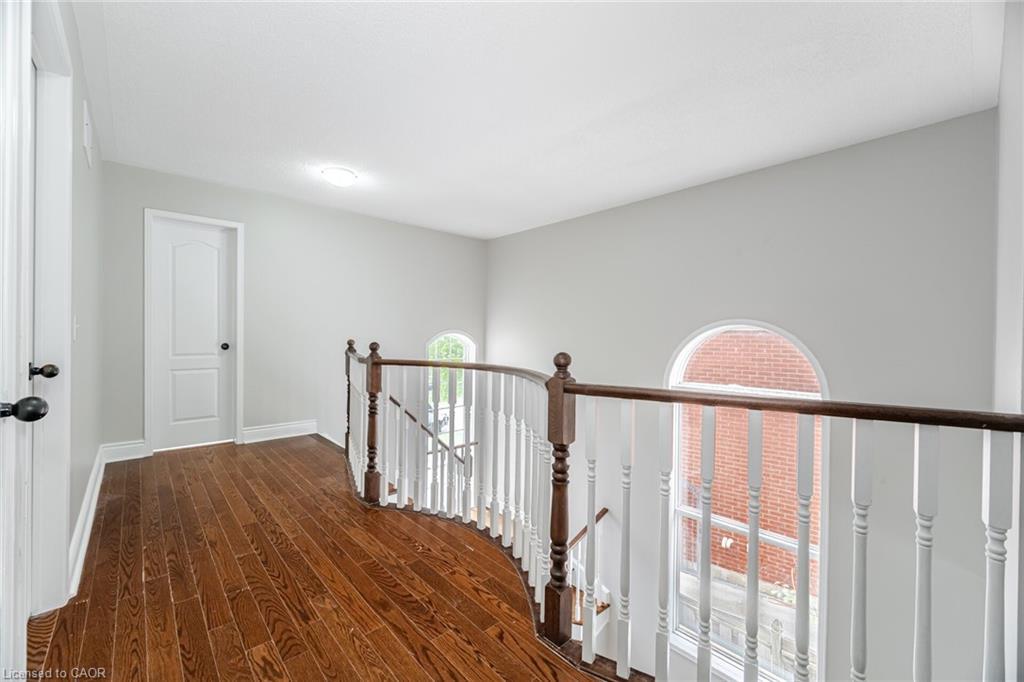 2676 Castle Hill Crescent, Oakville, ON - Indoor Photo Showing Other Room