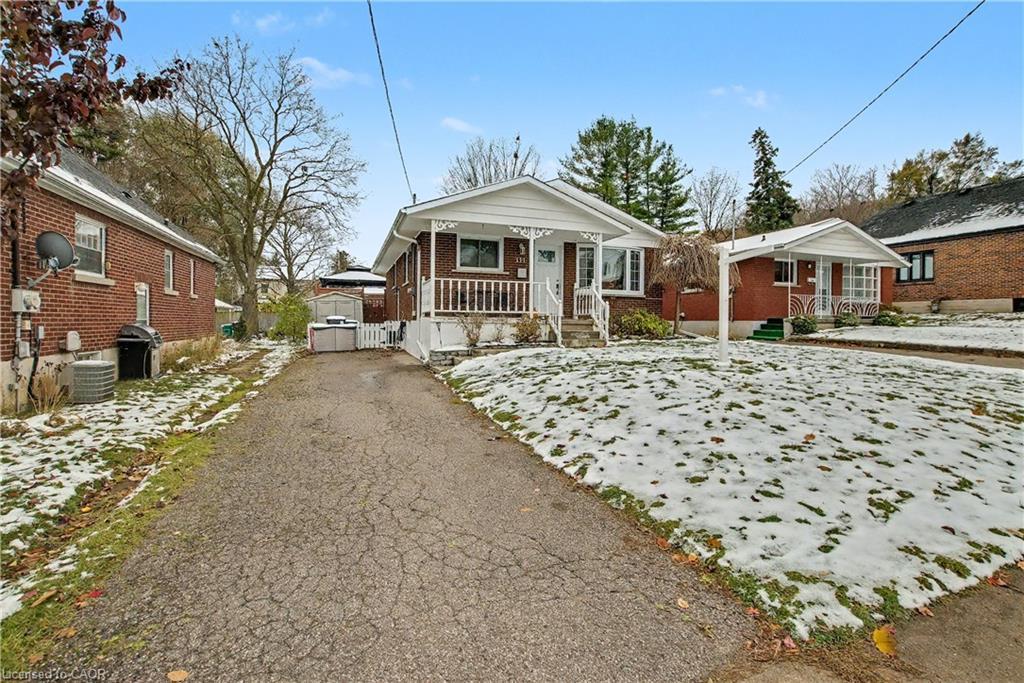 111 First Avenue, Cambridge, ON - Outdoor With Deck Patio Veranda